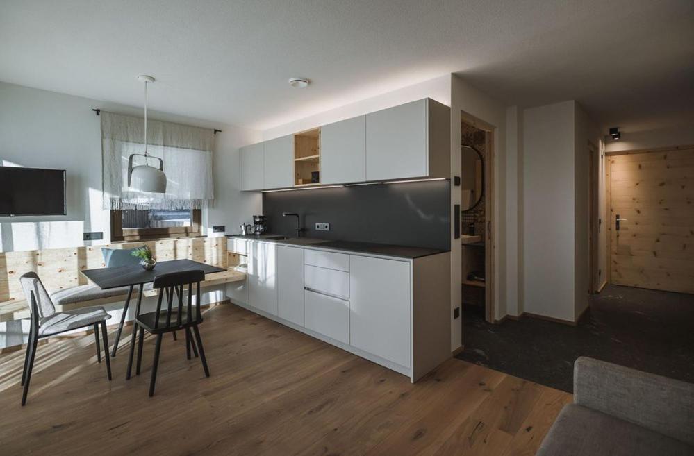 Ahrn Natur Apartment Lutago Luaran gambar