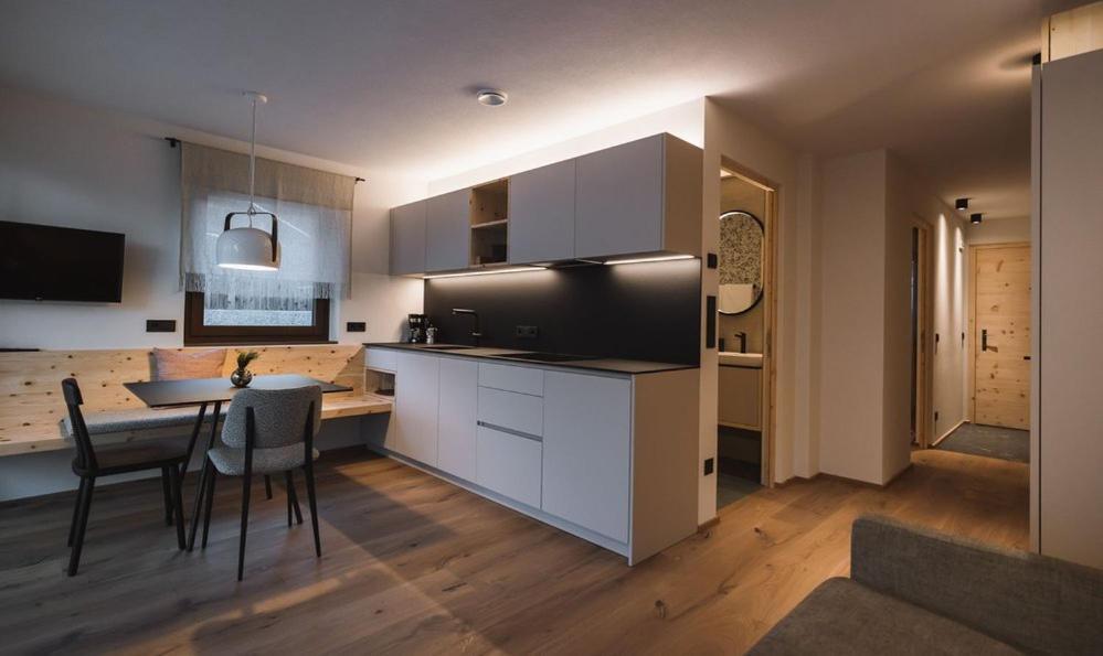 Ahrn Natur Apartment Lutago Luaran gambar